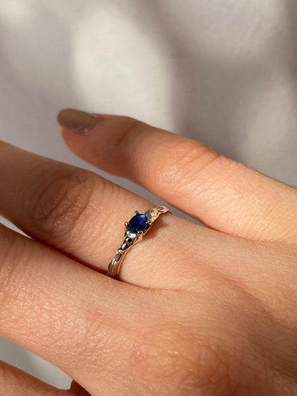 Anillo magma Zafiro