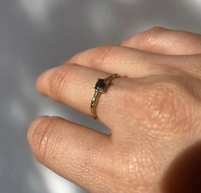Anillo magma Zafiro