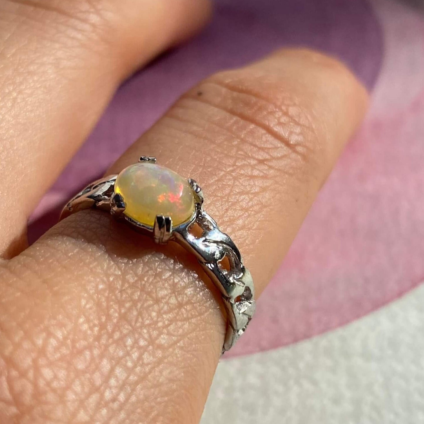 Anillo LUX opalo